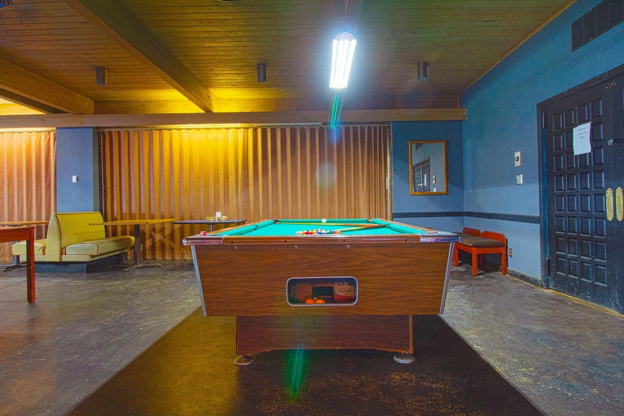 American Best Inn By Oyo I-35 Perry Near Lake Mcmurtry Esterno foto