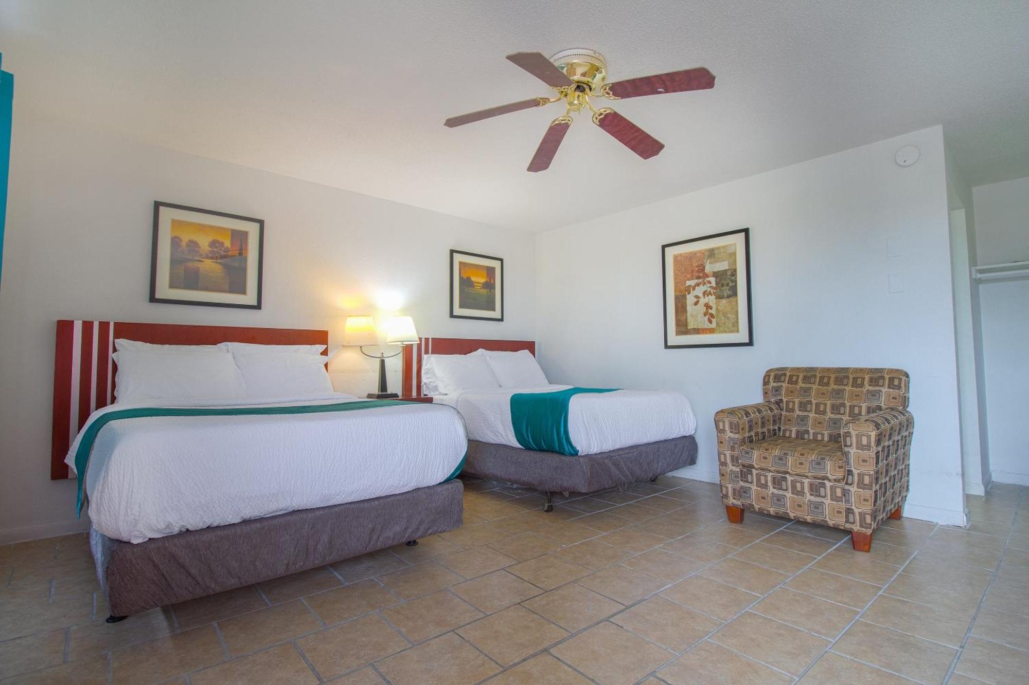 American Best Inn By Oyo I-35 Perry Near Lake Mcmurtry Esterno foto